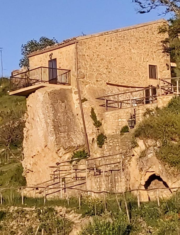 La Casa Sulla Roccia Villa Enna Exterior photo